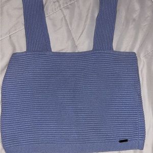 Soft, ribbed, Hollister cropped tank top in color blueish/purple, size: small